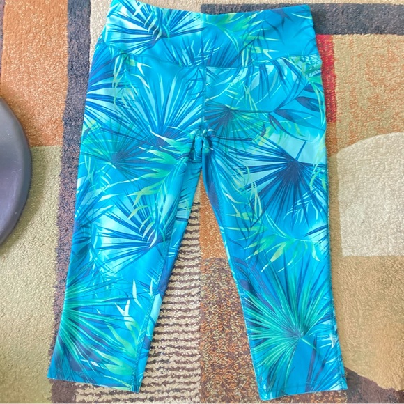 DSG Vibrant Blue Palm Print Capris - Picture 1 of 4